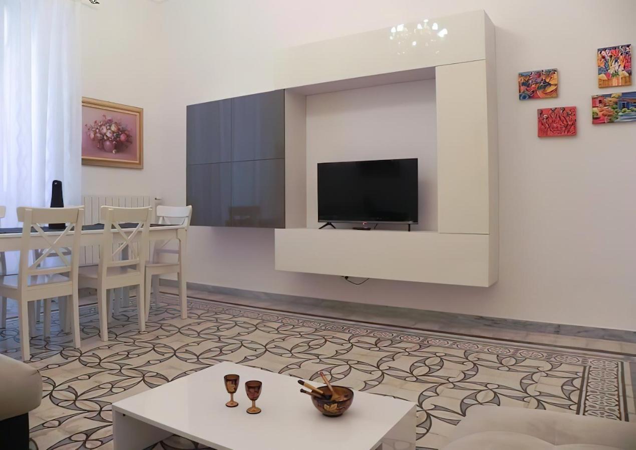 Apartament Regina Di Cuori Mola di Bari Zewnętrze zdjęcie