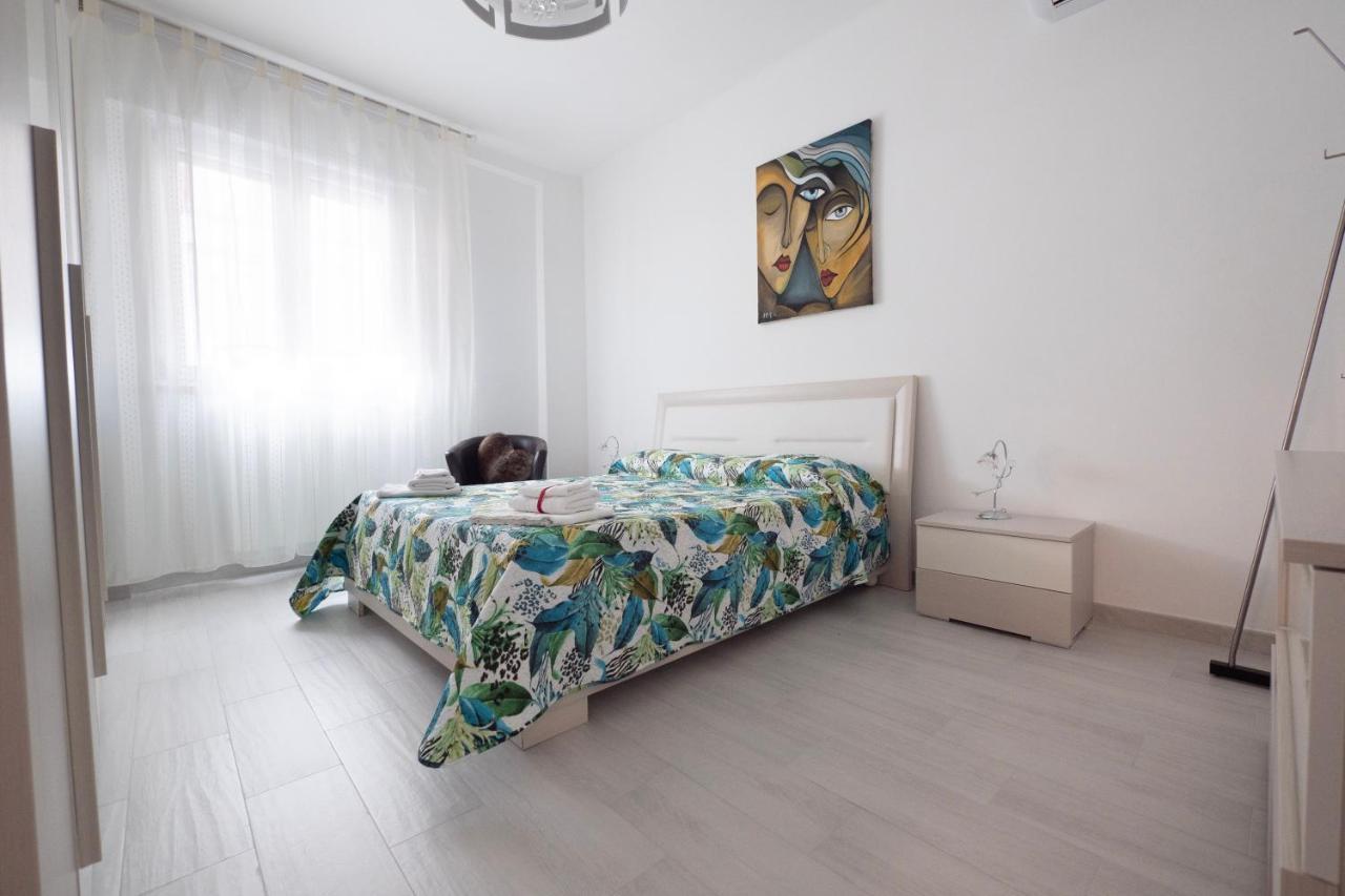Apartament Regina Di Cuori Mola di Bari Zewnętrze zdjęcie